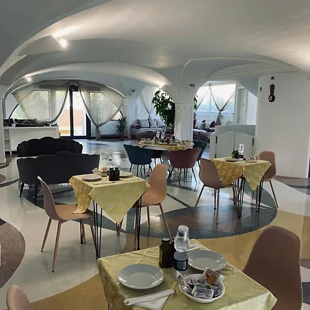 Al Rayyan - Hotel Montesano Salentino